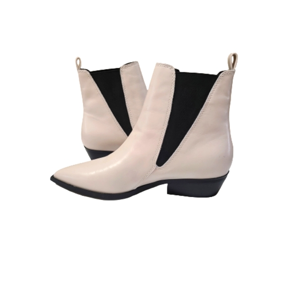 Nine West Danzy Chelsea Ankle Boots Women's Size 7 White Leather - Picture 11 of 16